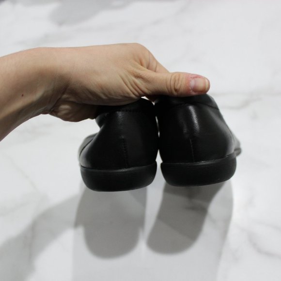 Naturalizer Flexy Black Leather Flats sz 7.5 - Picture 3 of 9